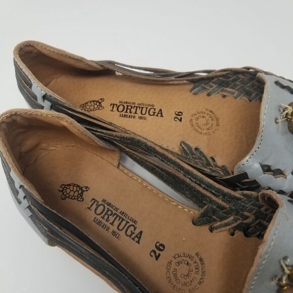 TORTUGA LEATHER SLIPONS WITH TASSELS. SIZE 26. BLACK AND SILVER. - Picture 10 of 16
